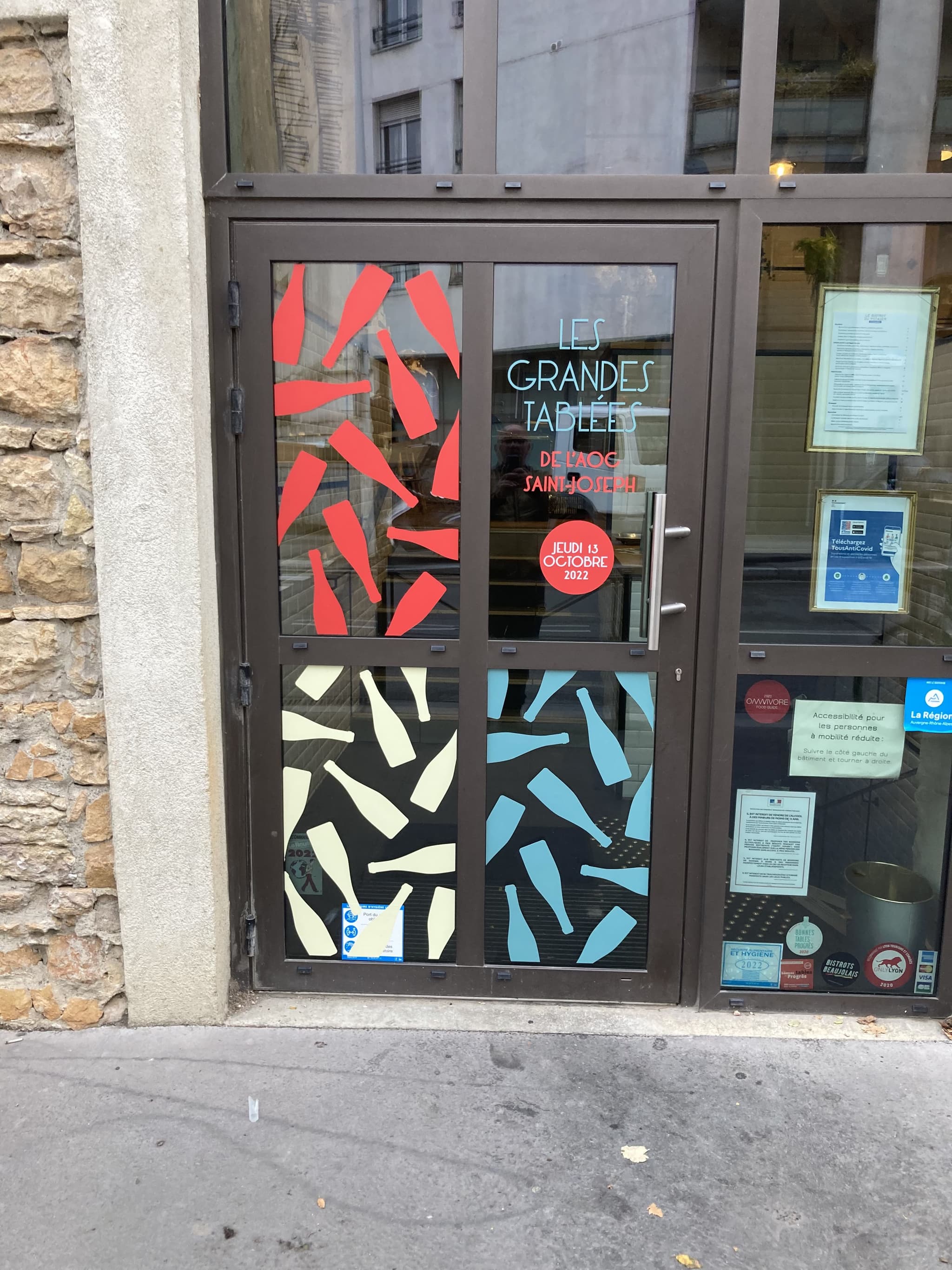 <p><strong>Les grandes tablées</strong></p>image